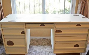 how to antique desk in 4 easy steps